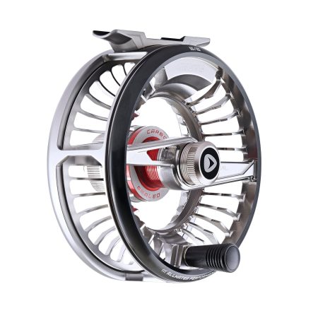 A top notch reel with a strong and smooth drag system. Perfect for applications in fresh and salt water.