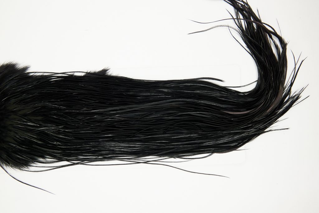 10681 Whiting Dry Fly Hackle Silver Grade Rooster Saddle Black Ties Size 14-16