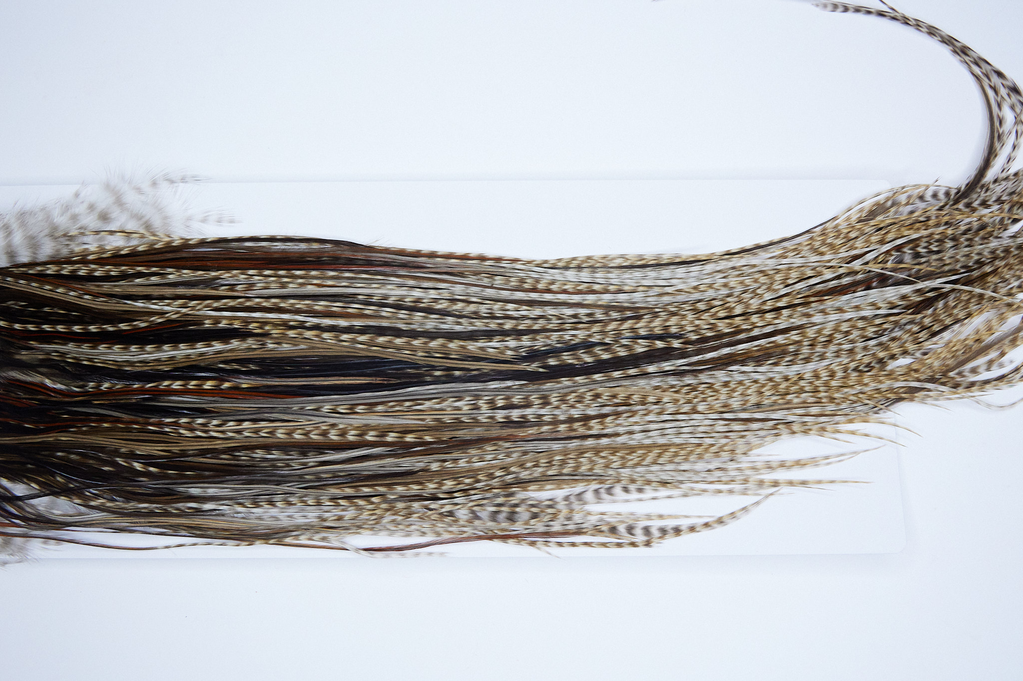 4151a Hebert Dry Fly Hackle Bronze Grade Rooster Saddle Dun Grizzly Ties Size 14-16