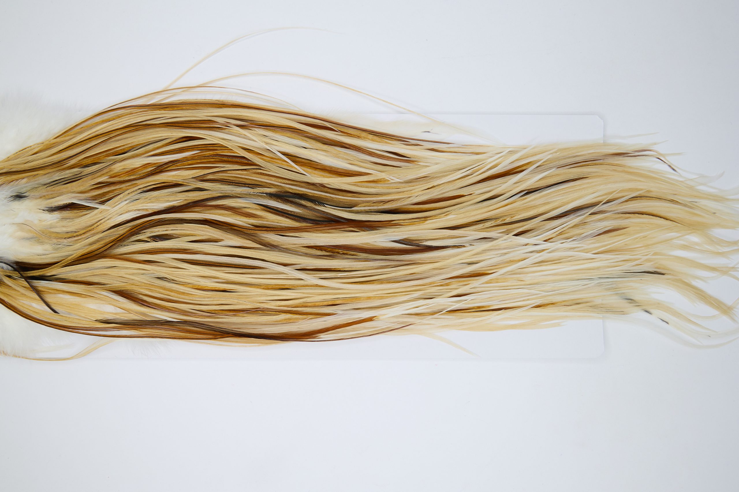 12014 Hebert Dry Fly Hackle Silver Grade Rooster Saddle Light Ginger Ties Size 14-16