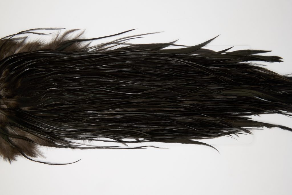12051a Hebert Dry Fly Hackle Bronze Grade Rooster Saddle Black Ties Size 14-16
