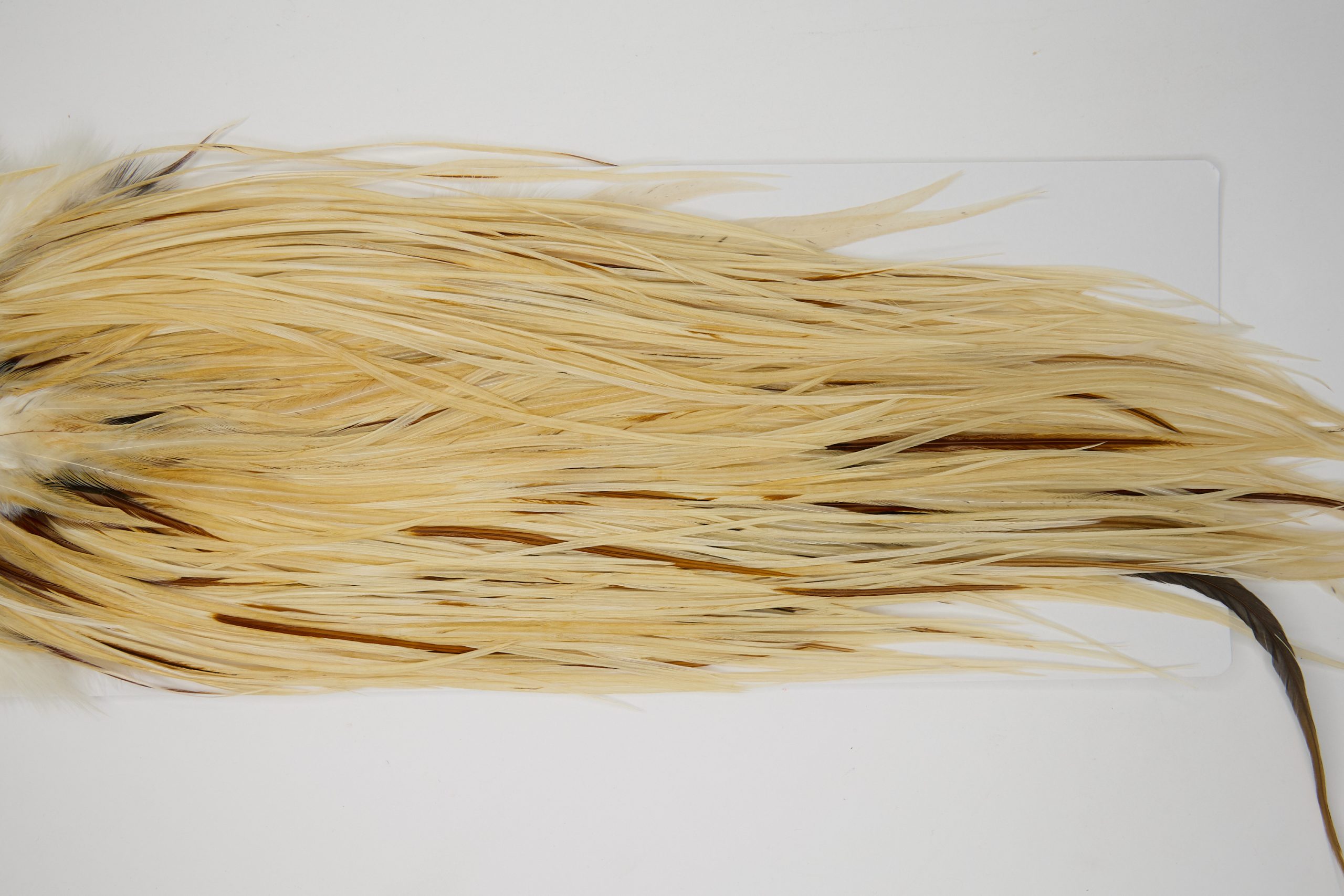 12098 Hebert Dry Fly Hackle Pro Grade Rooster Saddle Light Ginger Ties Size 14-18