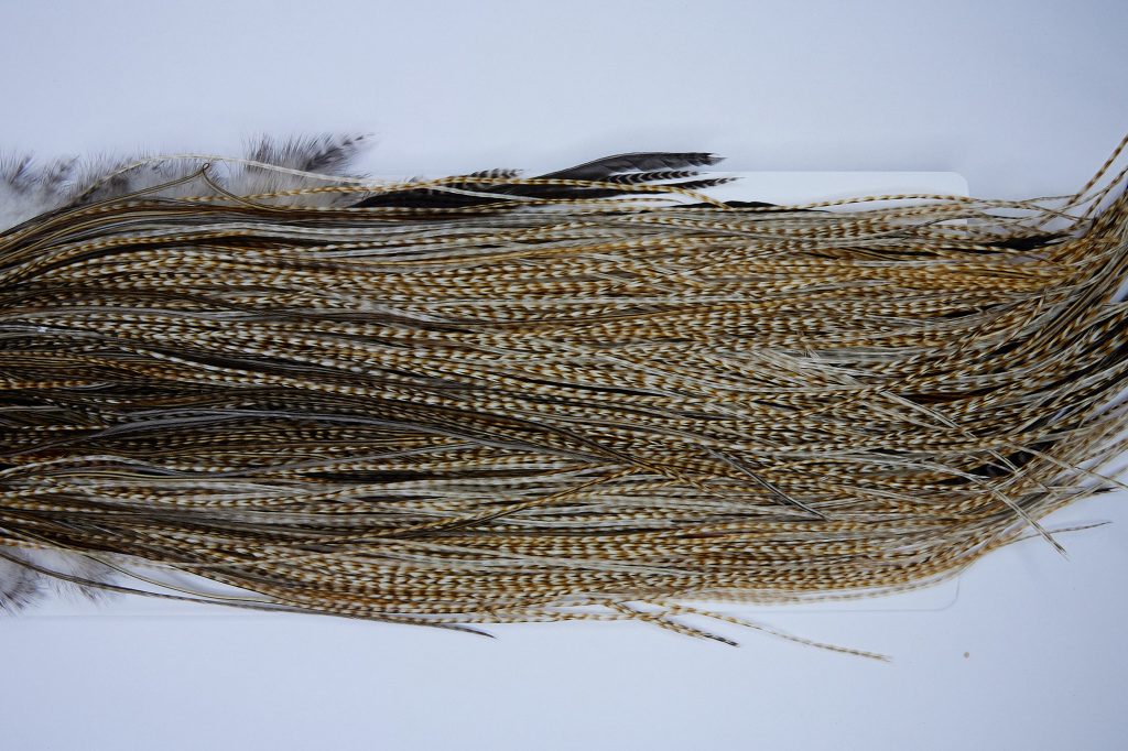 1622 Whiting Wet Fly Hackle Silver Grade Midge Saddle Barred Medium Ginger Ties Size 16-20